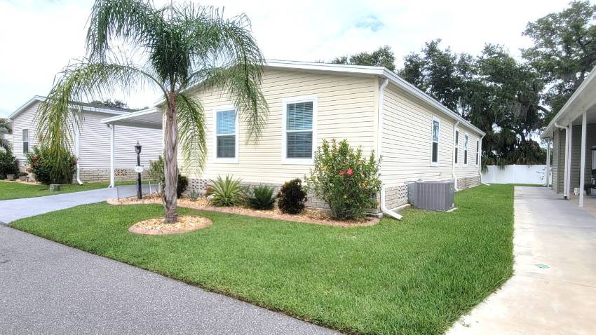 312 Siberian Cypress Circle a Winter Haven, FL Mobile or Manufactured Home for Sale